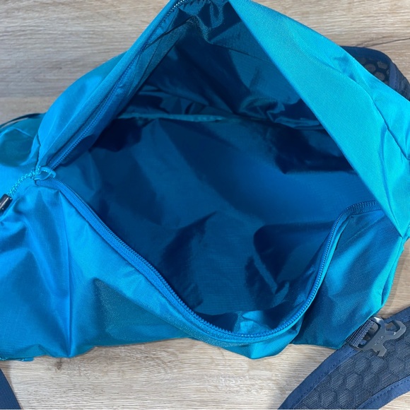 North Face Day Summit Pack for the Griffin 75 Hiking Back Pack (*not included) - Picture 5 of 7